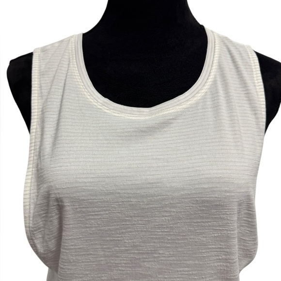 Lululemon Var-City Muscle Tank - Picture 4 of 8